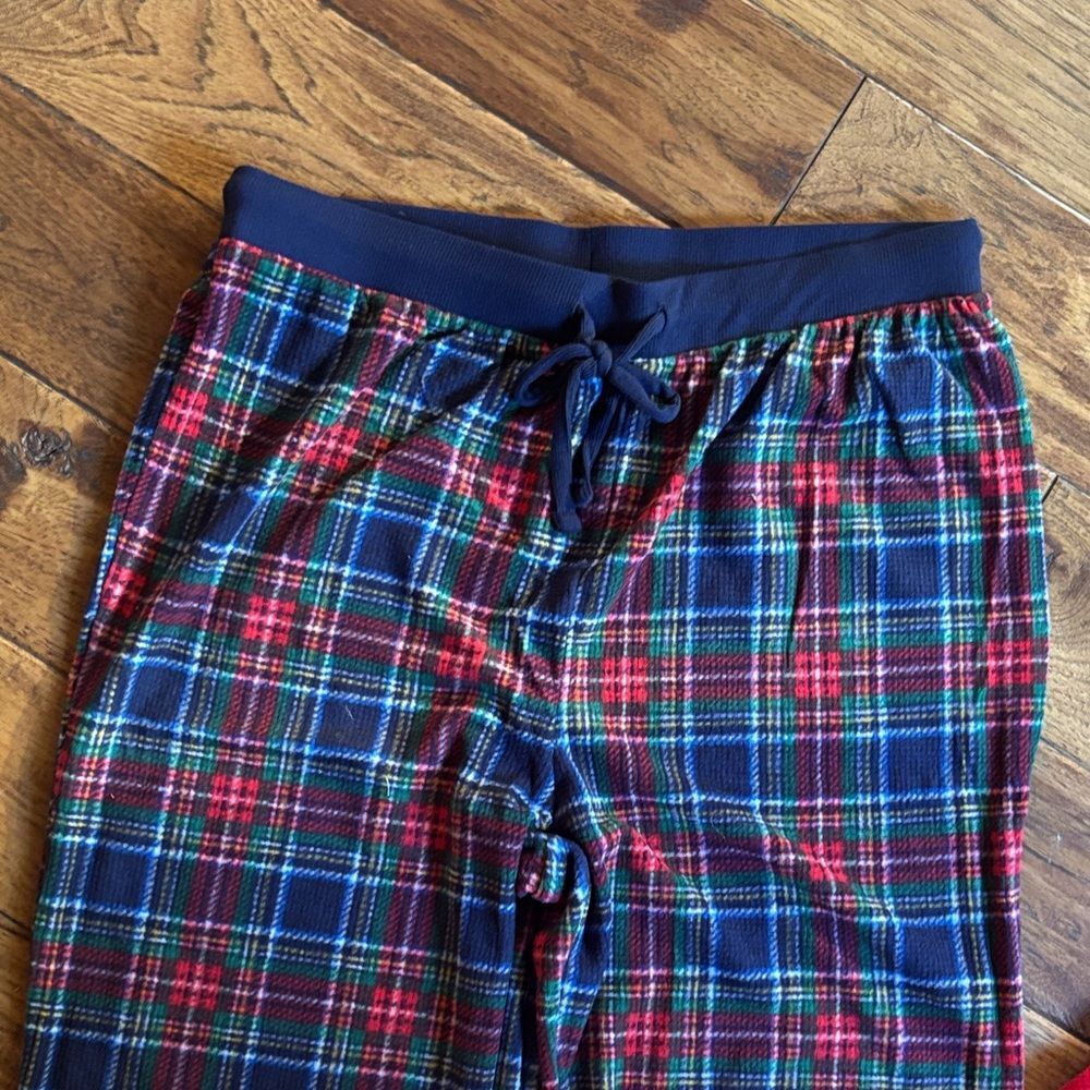 Eddie Bauer Red Plaid Reindeer Pajama Set - Picture 5 of 10
